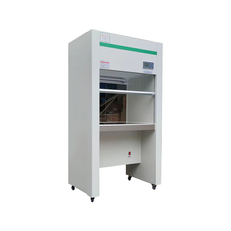 Dizajn polouzavretého skleneného tlmiča Clean Bench